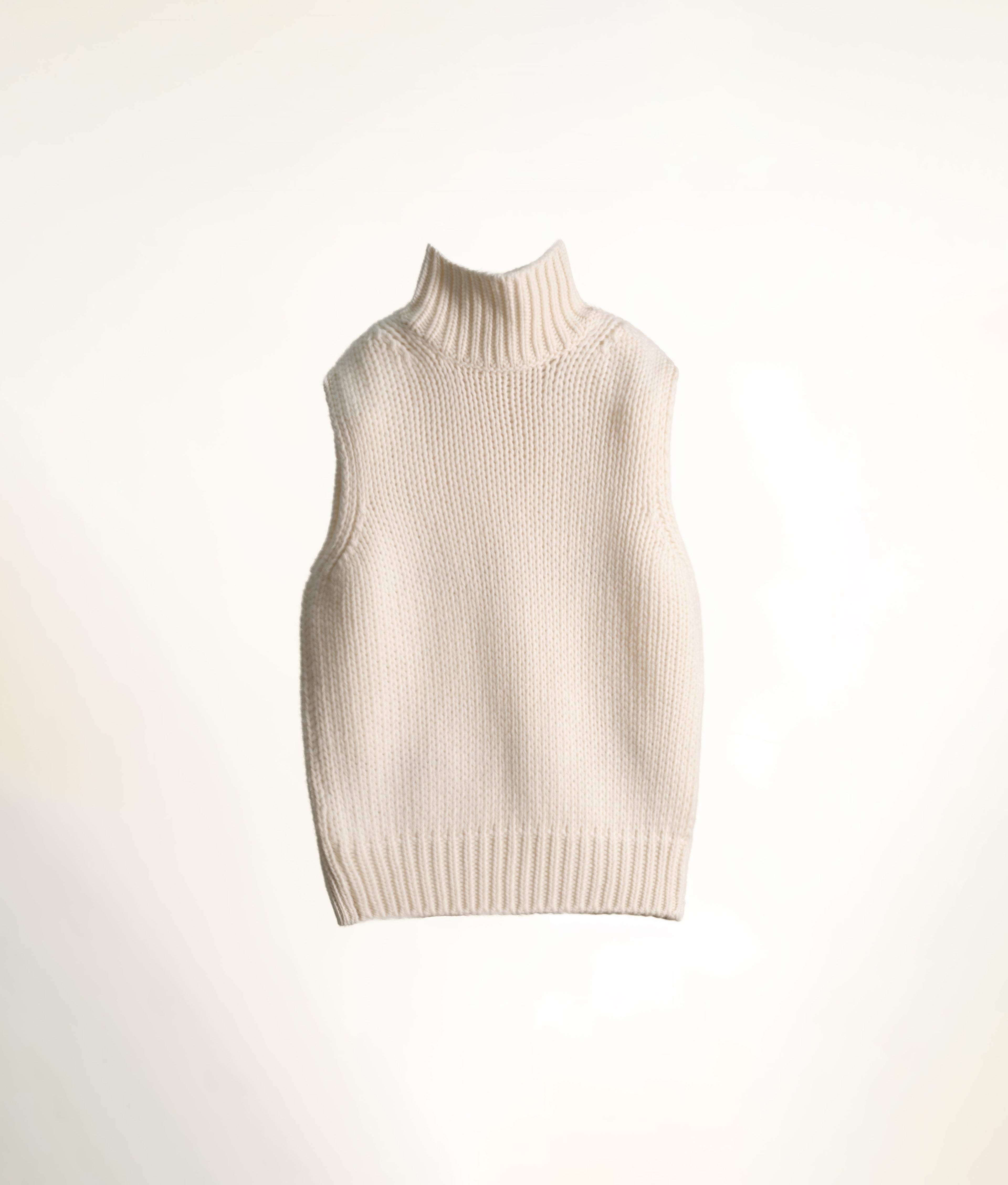 Cashmere Mix Slevelees Top